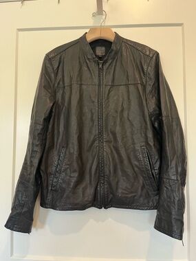 Gap leather black moto minimalist slim fit mock neck jacket Sz M